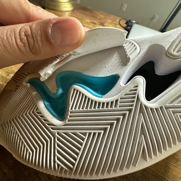 Puma TRC Blaze Court - Picture 4 of 5